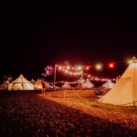 Glampingresort Raus Am See In Spaden Schiffdorf Exteriér fotografie